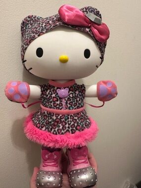 Hello Kitty Large Doll Safari Edition by Blip Toys